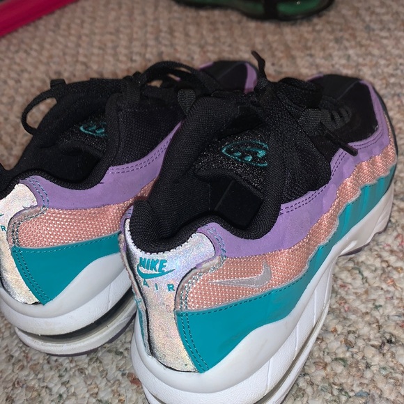 Air max 95 -Have a Nike Day  5.5Y - Picture 3 of 8